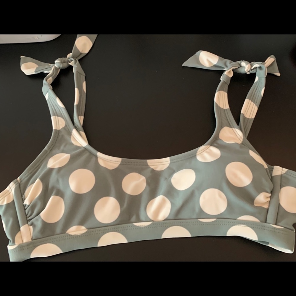 Bathing suit